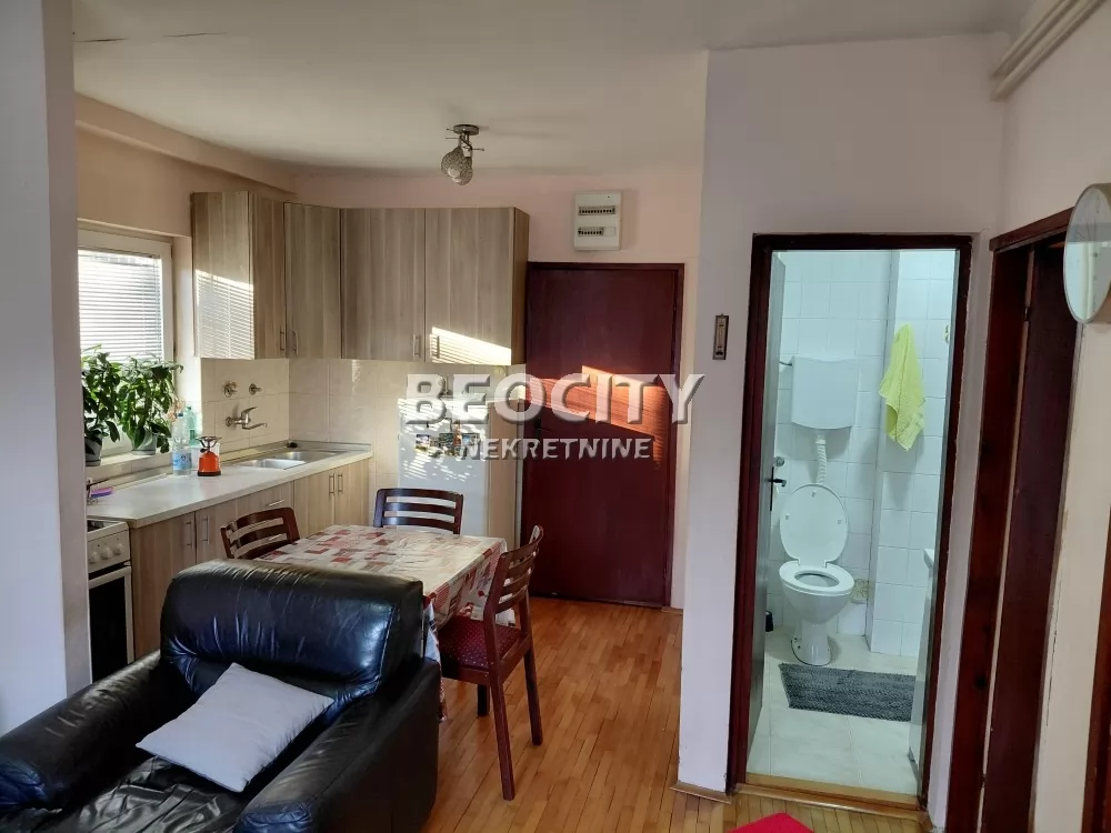 Trosoban stan, 53 m2, Petlovo brdo, Đuje i Dragoljuba ID: 129041 6
