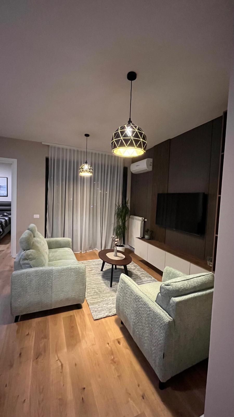 51 m dvosoban stan na izdavanje 3