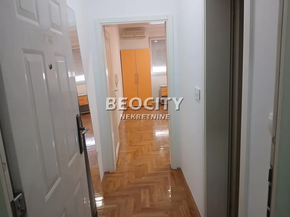 Jednosoban stan, 24 m2, Grbavica, Bulevar Cara Lazara ID: 119118 1