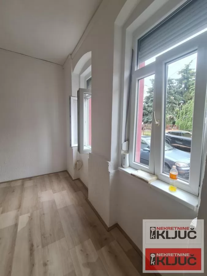 PODBARA, 28m2+9m2, Dvosoban, Prizemlje 12