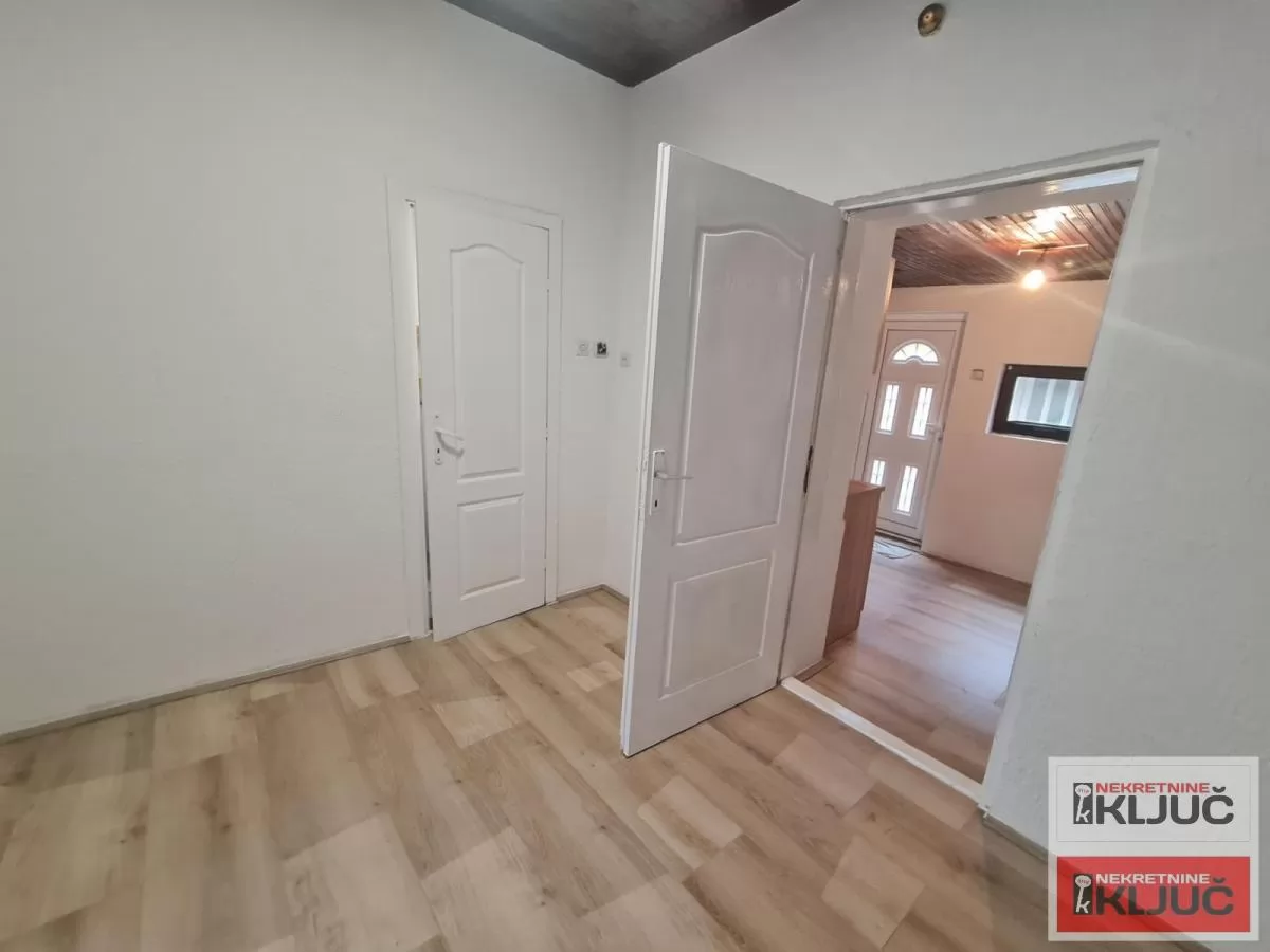 PODBARA, 28m2+9m2, Dvosoban, Prizemlje 7