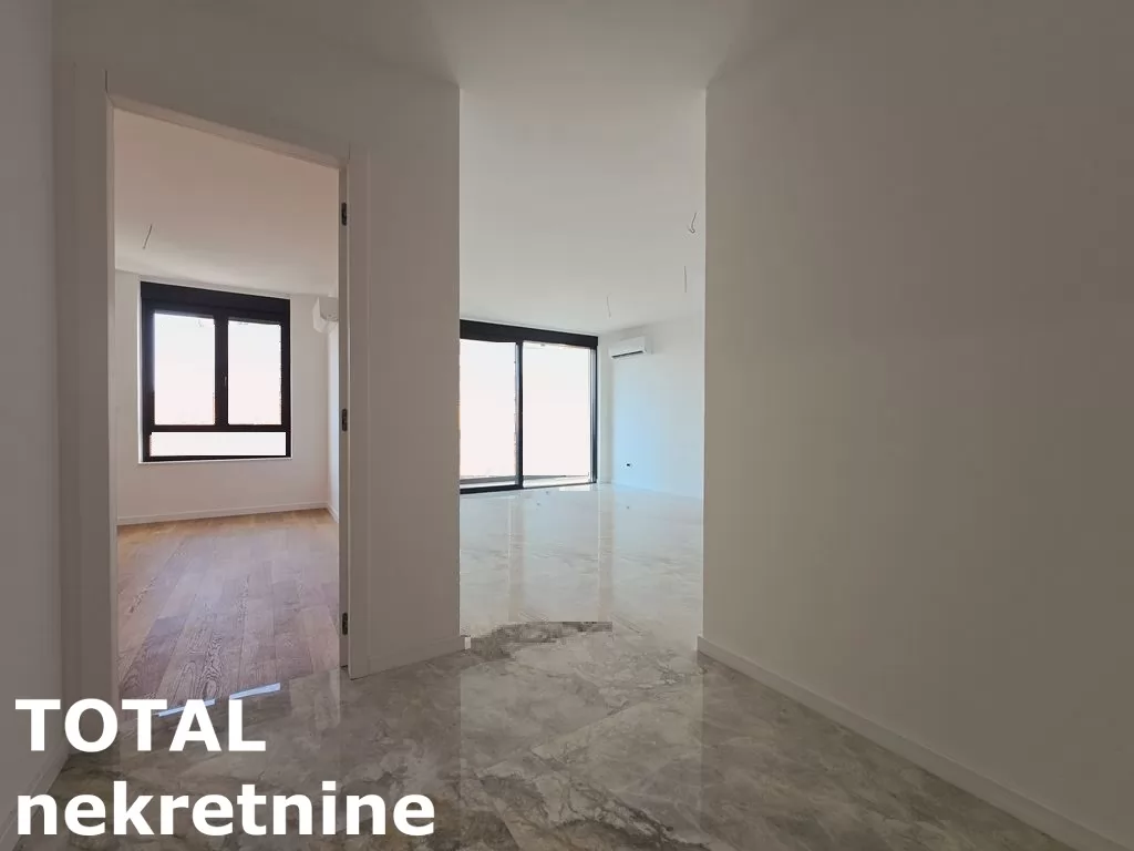 Poslovni prostori,NOVI SAD,CENTAR,kv: 61.00, € 915, ID: 9189895 6