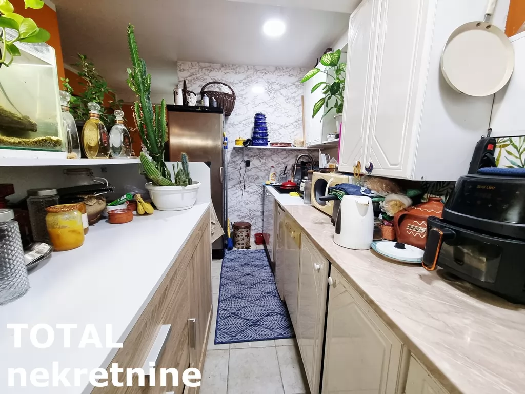 Stan,NOVI SAD,BULEVAR,kv: 54.00, € 125000, ID: 1102057 7