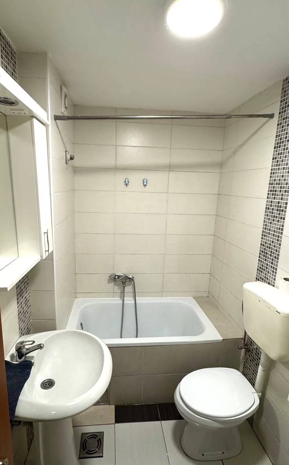 Stan,NOVI SAD,CENTAR,kv: 25, € 300, ID: 9101513 4