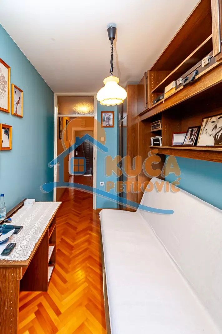 Dvosoban stan, 70 m2, Park Svetog Save, Pariske komune ID: p-016016 21