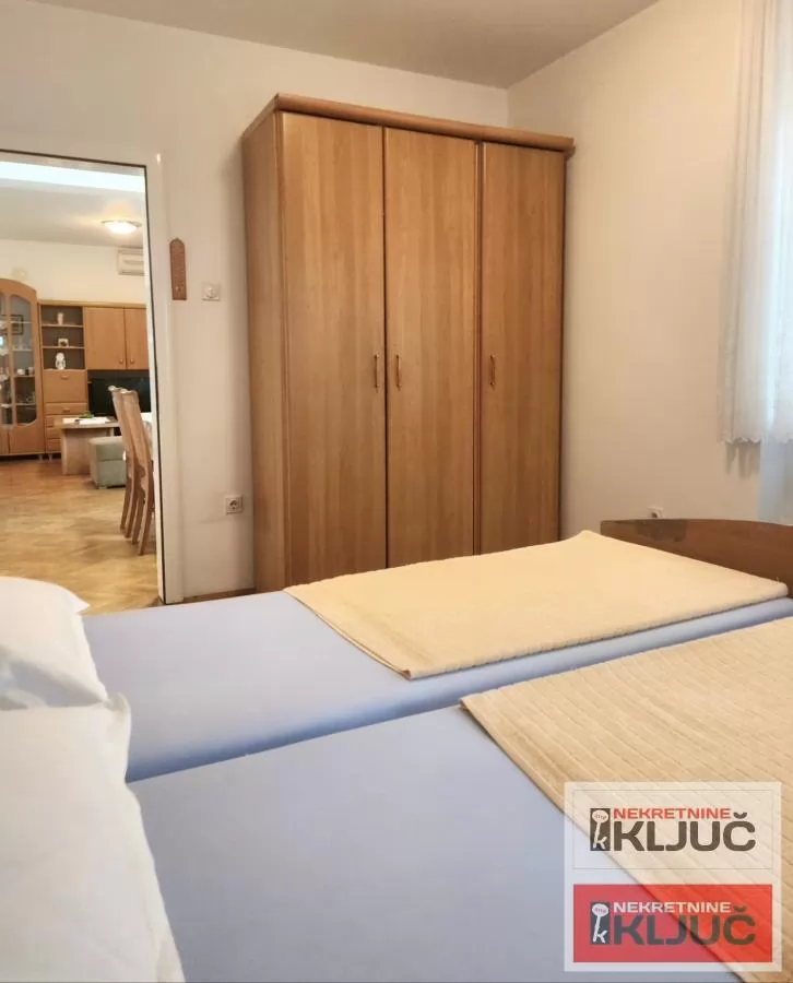 GRBAVICA IZDAJE SE DVOSOBAN NAMEŠTEN STAN 11