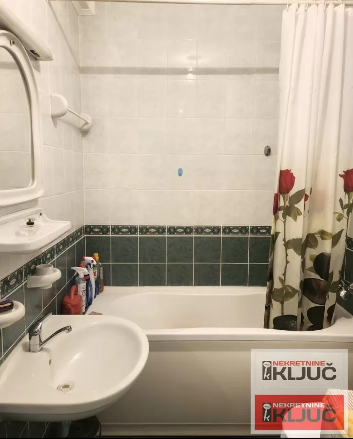 GRBAVICA IZDAJE SE DVOSOBAN NAMEŠTEN STAN 20