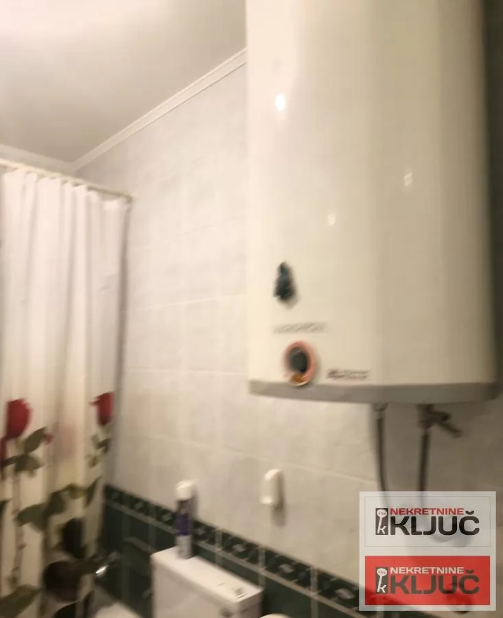 GRBAVICA IZDAJE SE DVOSOBAN NAMEŠTEN STAN 21