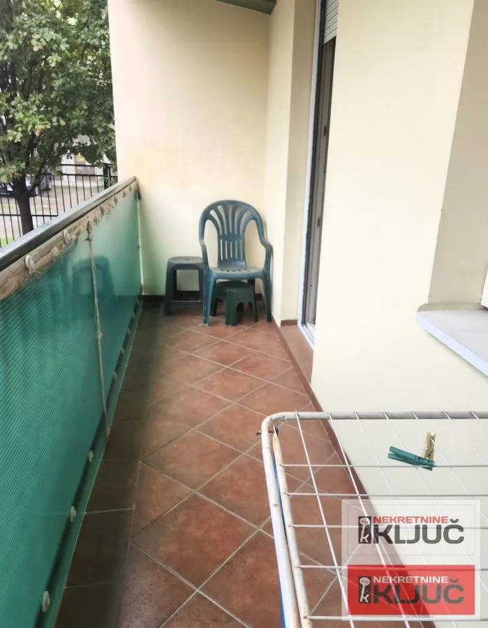 GRBAVICA IZDAJE SE DVOSOBAN NAMEŠTEN STAN 23