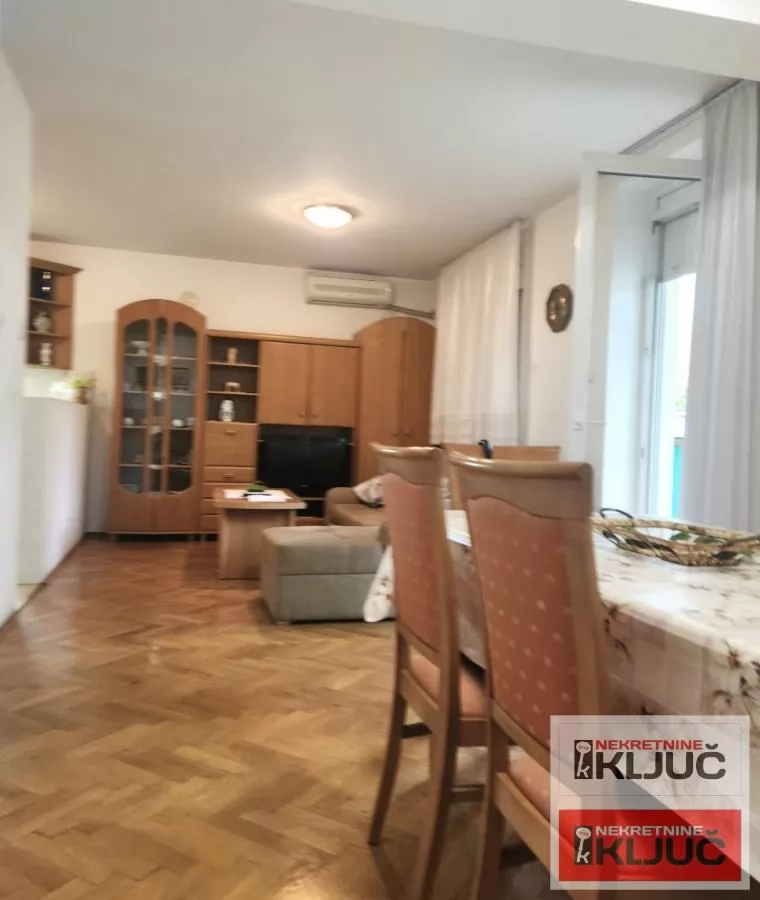 GRBAVICA IZDAJE SE DVOSOBAN NAMEŠTEN STAN 4