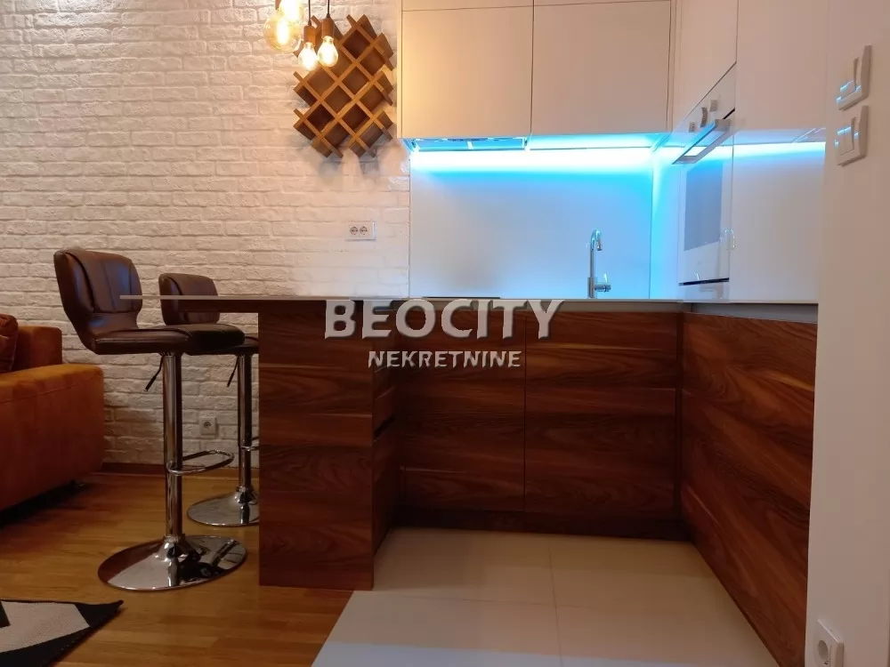 Jednosoban stan, 35 m2, Novi Beograd, (A blok)  - Uroša Martinovića ID: 72116 6