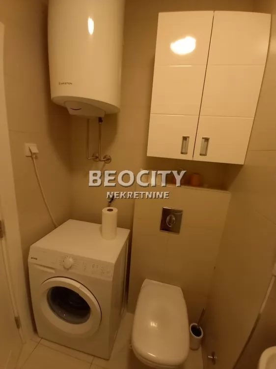 Jednosoban stan, 35 m2, Novi Beograd, (A blok)  - Uroša Martinovića ID: 72116 8
