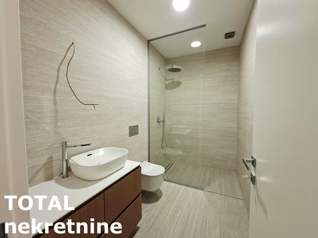 Poslovni prostori,NOVI SAD,CENTAR,kv: 112.00, € 1680, ID: 9189892 10