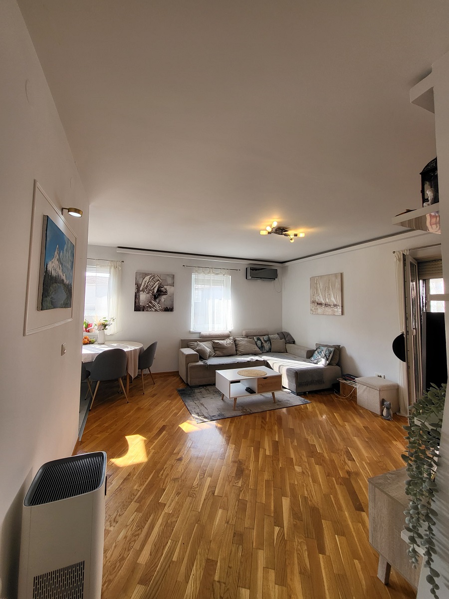 Namešten 3 0 stan u ulici Živka Davidovića  83m2 1