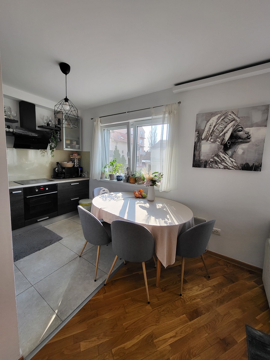 Namešten 3 0 stan u ulici Živka Davidovića  83m2 3