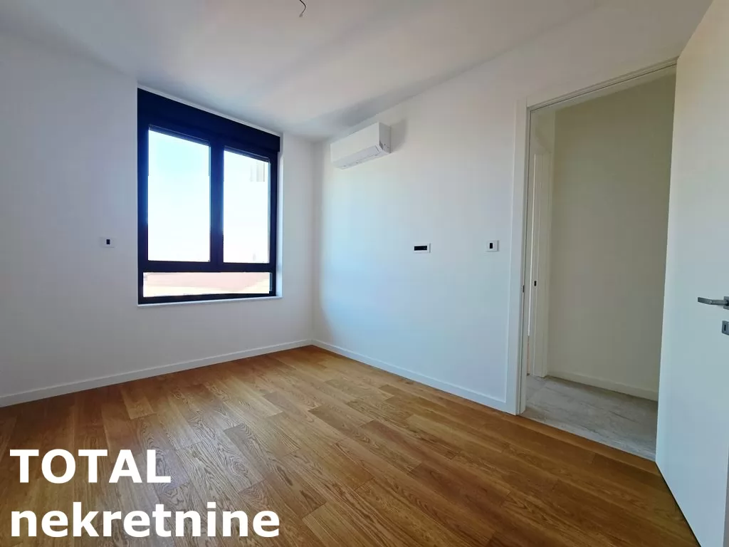 Stan,NOVI SAD,CENTAR,kv: 107.00, € 529000, ID: 1102409 9