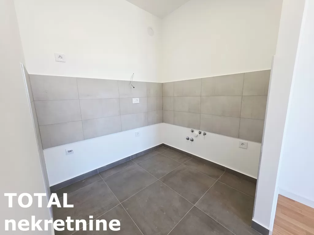 Stan,NOVI SAD,NOVO NASELJE - ŠARENGRAD,kv: 55.00, € 154000, ID: 1101999 3