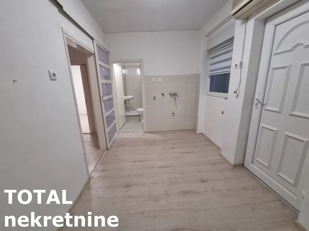 Stan,NOVI SAD,PODBARA,kv: 29.00, € 70000, ID: 1101712 8