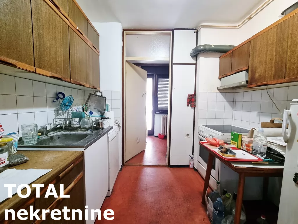 Stan,PETROVARADIN,BLOK 8,kv: 77.00, € 135000, ID: 1099621 12