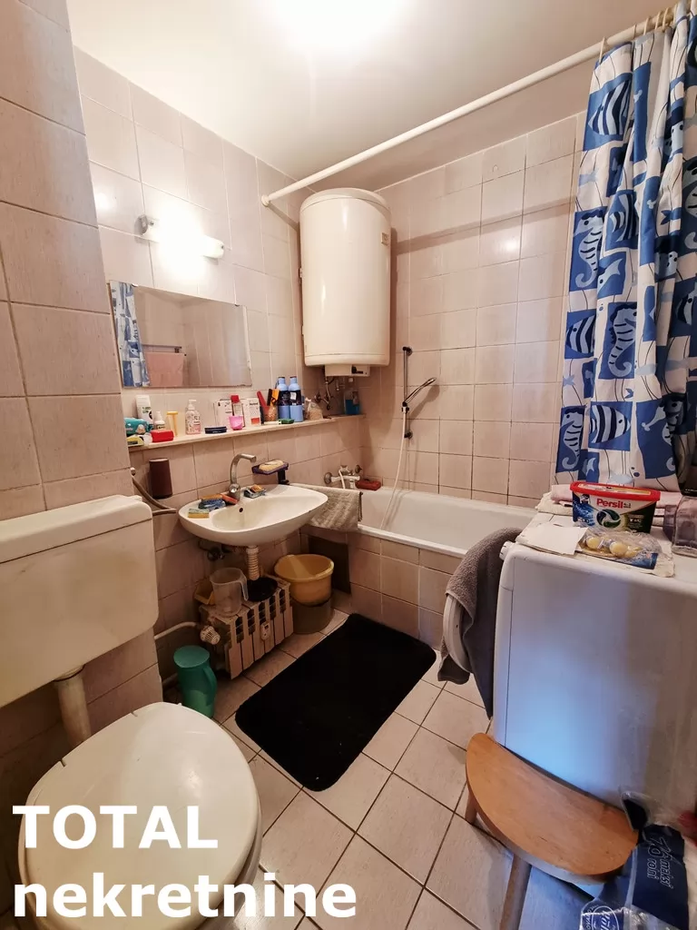 Stan,PETROVARADIN,BLOK 8,kv: 77.00, € 135000, ID: 1099621 14