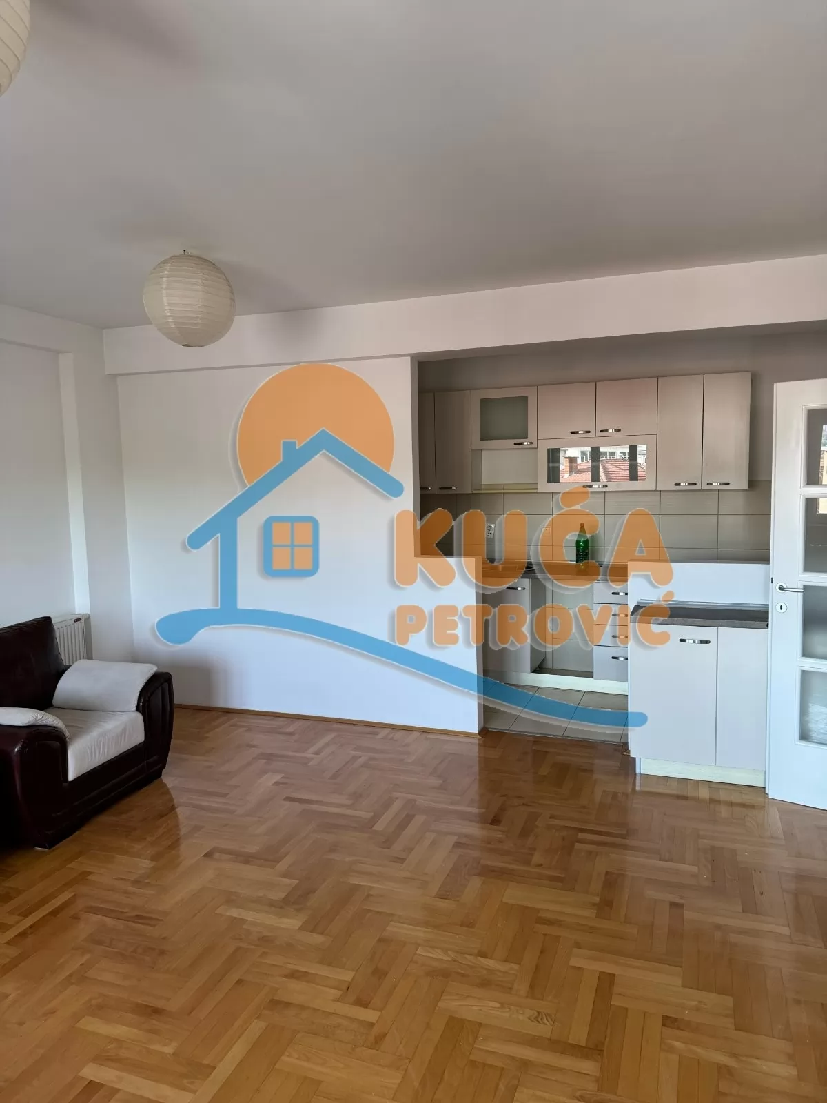 četvorosoban stan, 101 m2, Čair, Hajduk Veljkova ID: p-016004 2