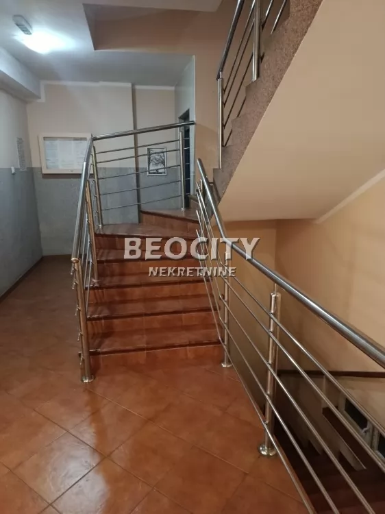 Dvosoban stan, 41 m2, Novi Sad, Bulevar oslobođenja ID: 130281 10