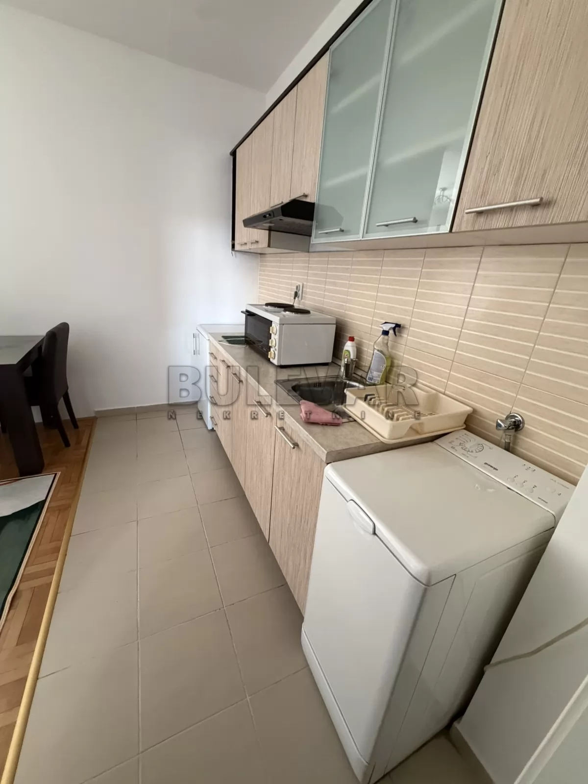 Jednosoban stan, 35 m2, Centar, Cara Lazara ID: i-016025 2