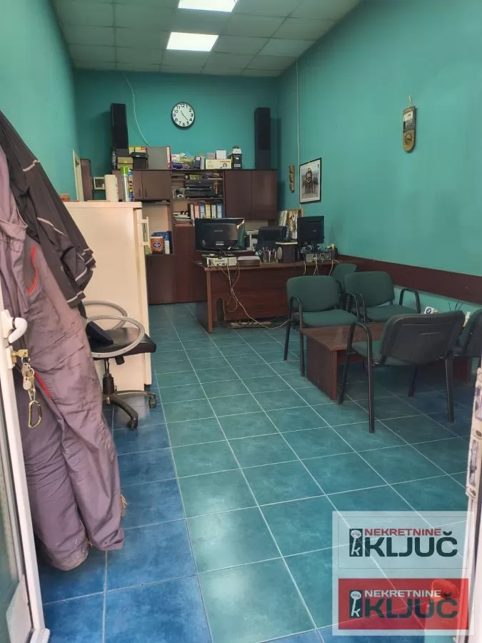 NOVA DETELINARA IZDAJE SE VIŠENAMENSKI ULIČNI LOKAL 3