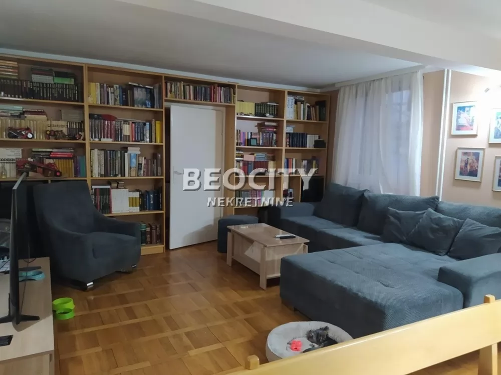 Petosobna kuća, 186 m2, Sremska Kamenica, Čardak ID: 124948 3