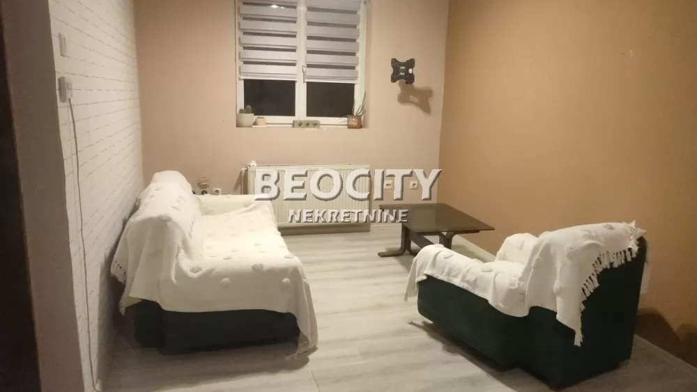 Petosobna kuća, 186 m2, Sremska Kamenica, Čardak ID: 124948 5