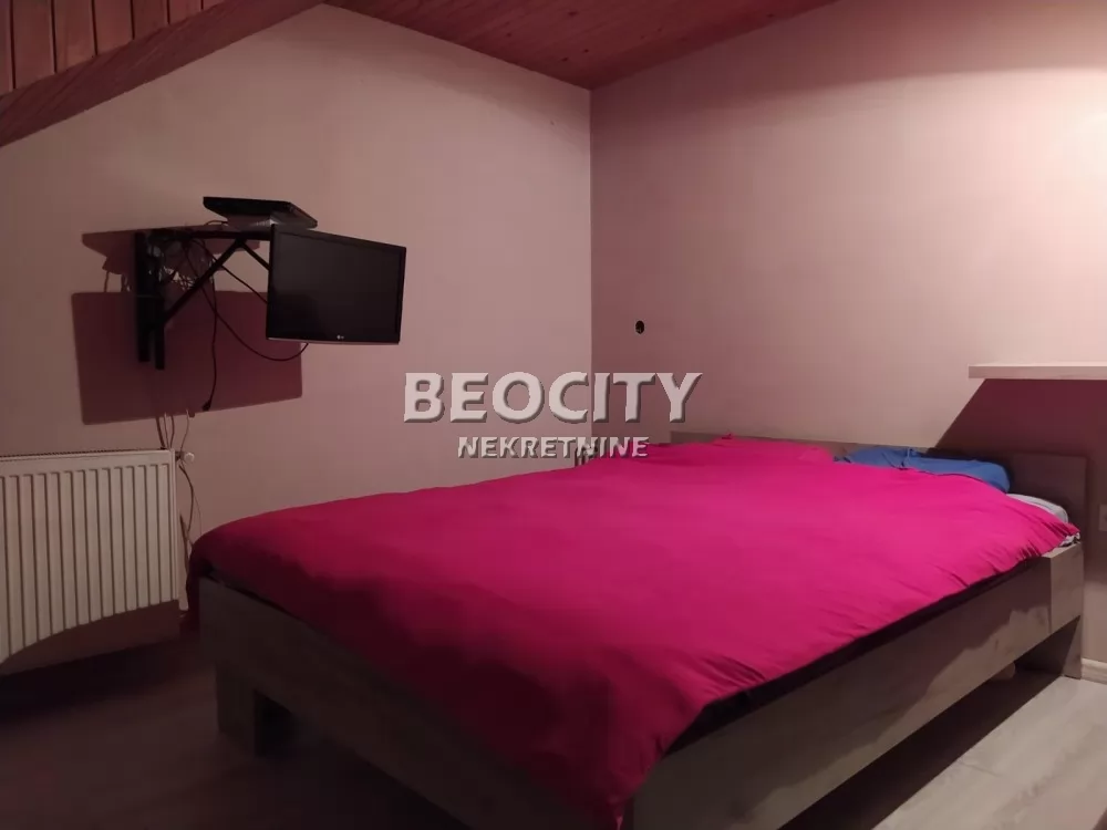 Petosobna kuća, 186 m2, Sremska Kamenica, Čardak ID: 124948 6