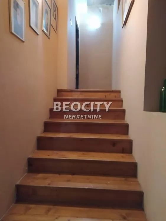 Petosobna kuća, 186 m2, Sremska Kamenica, Čardak ID: 124948 9