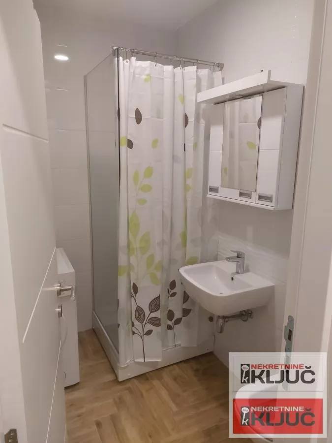 SALAJKA IZDAJE SE NAMEŠTENA GARSONJERA 4