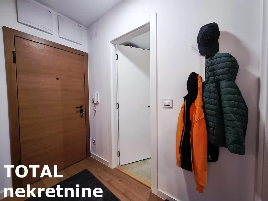 Stan,NOVI SAD,TELEP,kv: 42.00, € 132800, ID: 1102391 8