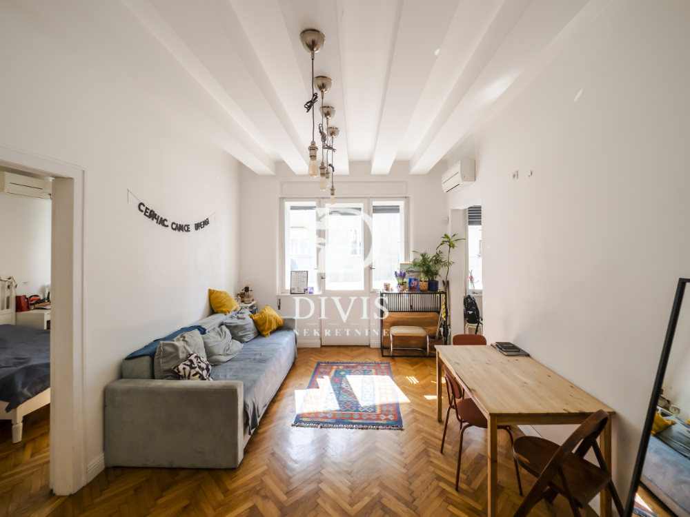 Renoviran 3 0 stan u ulici Maršala Birjuzova  72m2 1