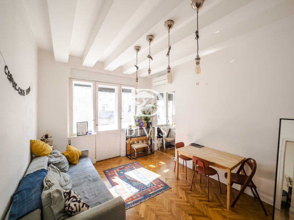 Renoviran 3 0 stan u ulici Maršala Birjuzova  72m2 2