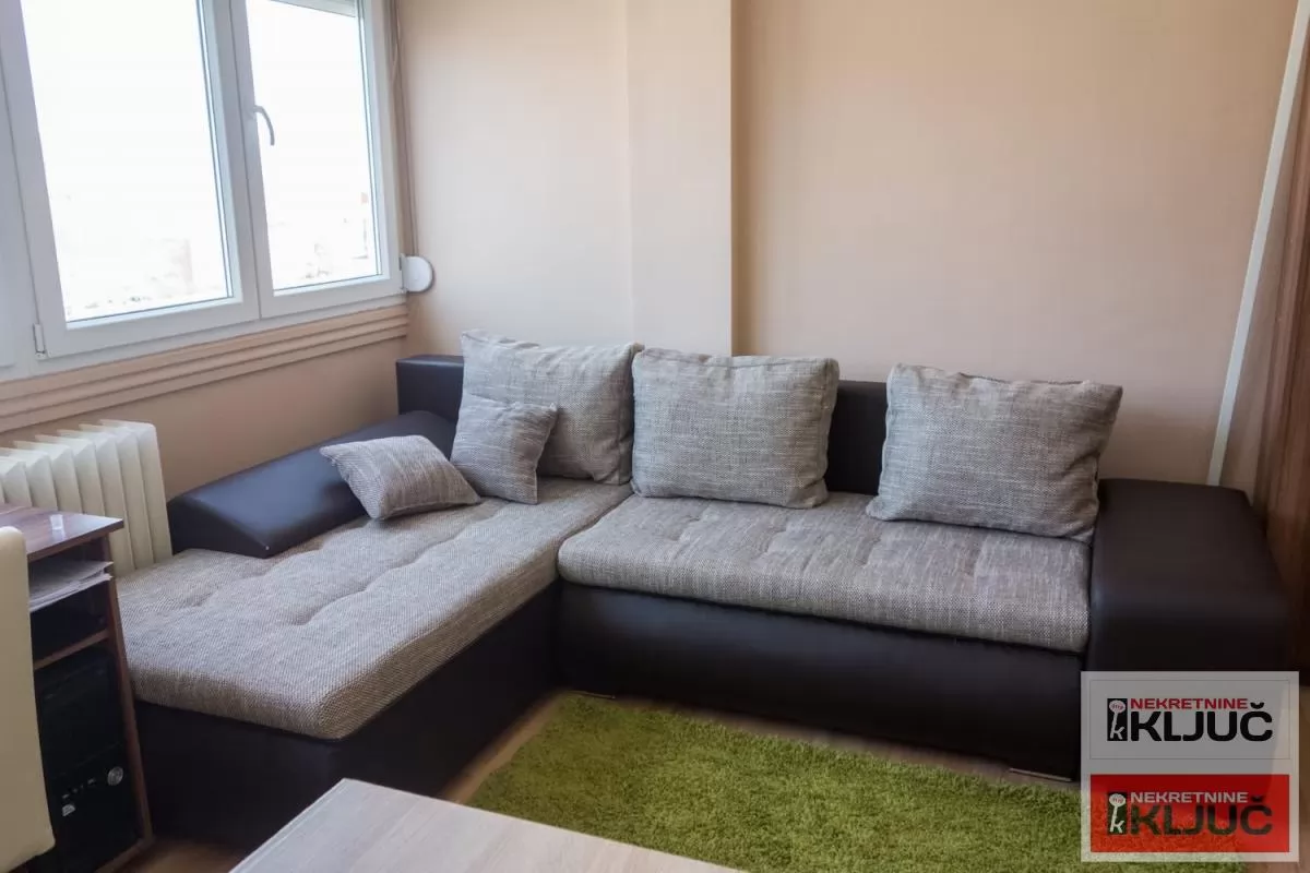 Dobra garsonjera na Grbavici/Liman 4/ 6