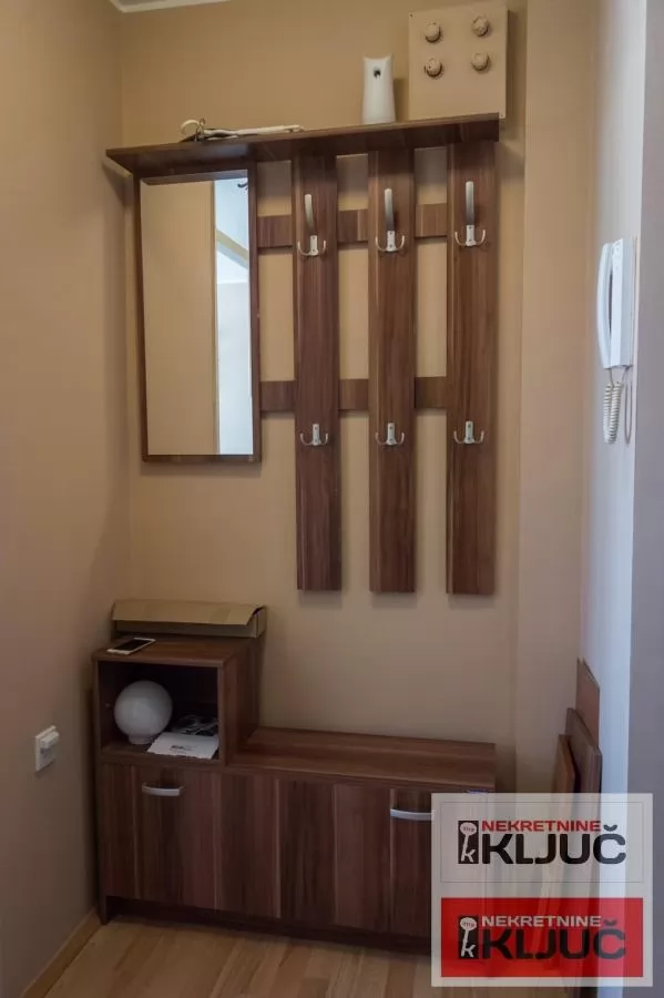 Dobra garsonjera na Grbavici/Liman 4/ 7