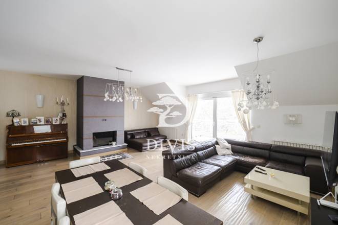 Lux 5 0 stan kod FON a  3 terase  3 kupatila 153m2 1