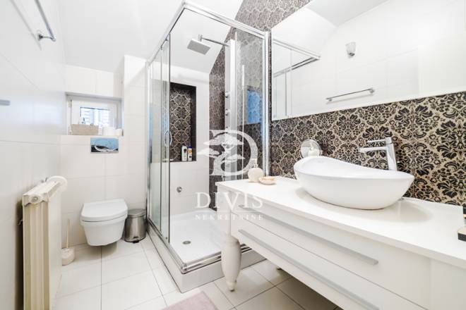 Lux 5 0 stan kod FON a  3 terase  3 kupatila 153m2 4