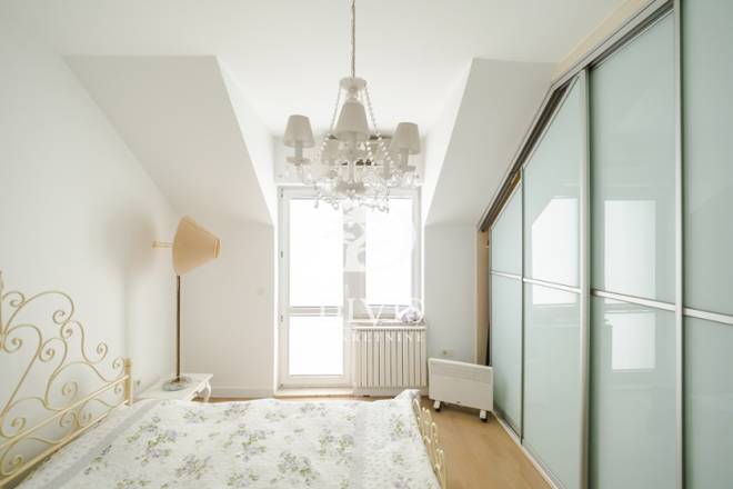 Lux 5 0 stan kod FON a  3 terase  3 kupatila 153m2 3