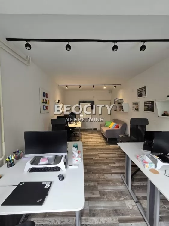 Lokal, 50 m2, Blok 1 (Fontana), Studentska ID: 36979 2