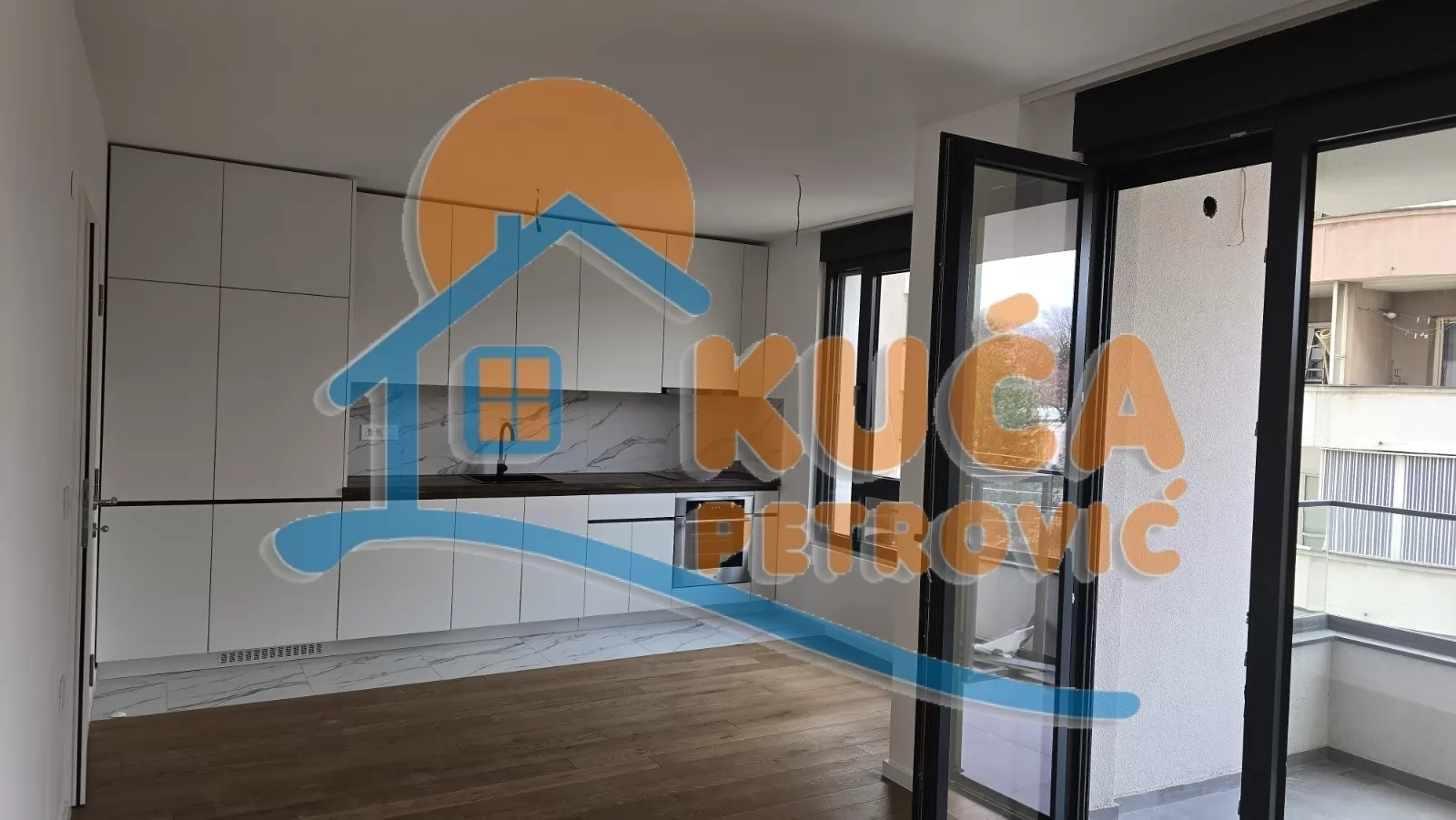 Lokal, 63 m2, Vojna bolnica, Vase Albanca ID: i-016041 2