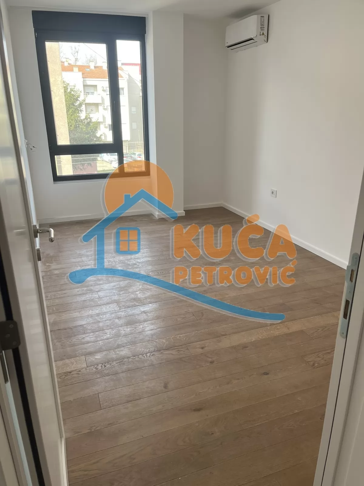 Lokal, 63 m2, Vojna bolnica, Vase Albanca ID: i-016041 5