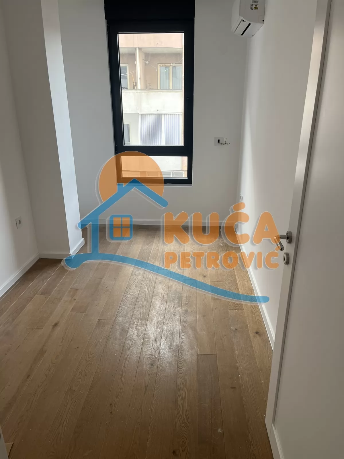 Lokal, 63 m2, Vojna bolnica, Vase Albanca ID: i-016041 6