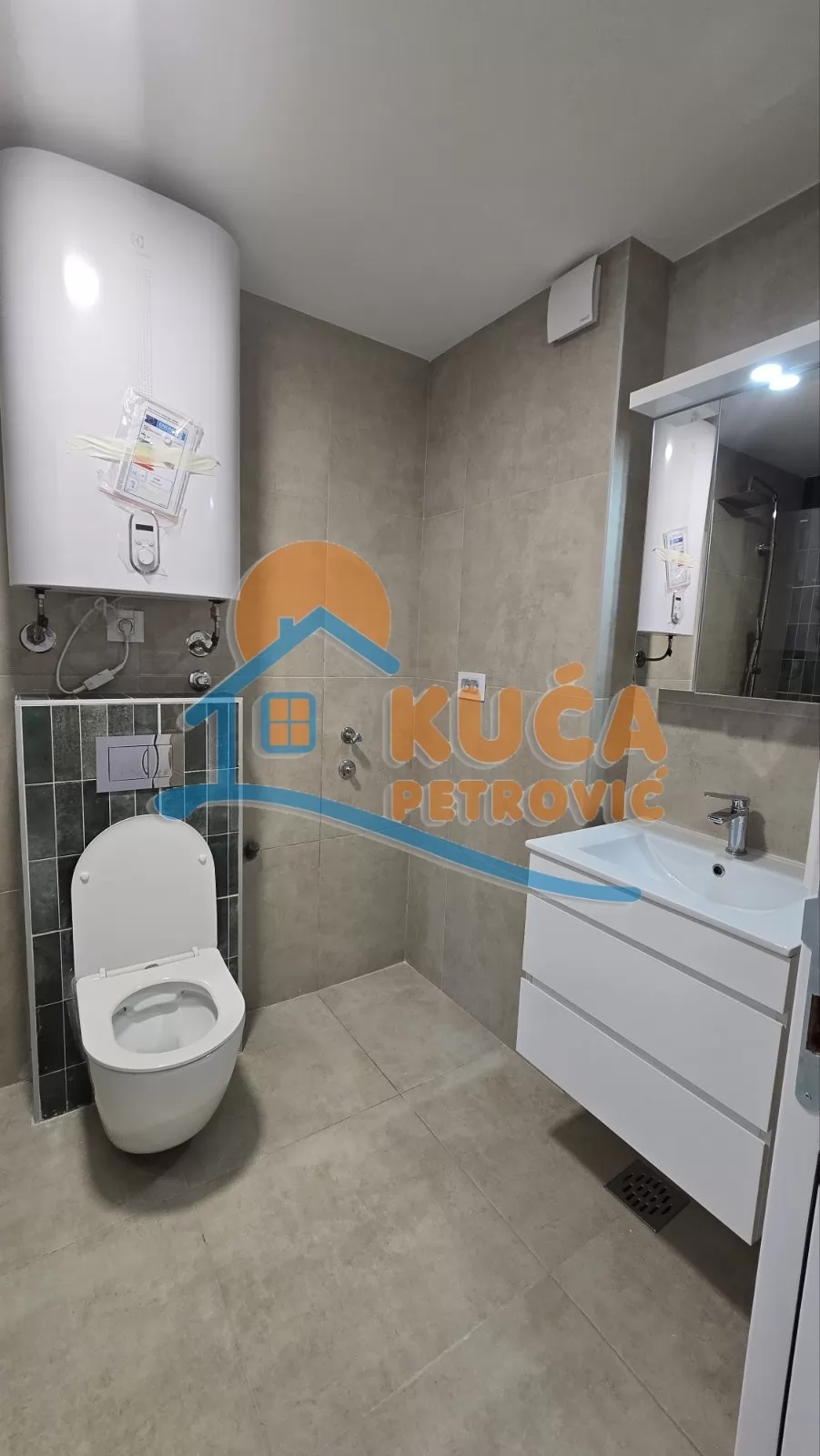 Lokal, 63 m2, Vojna bolnica, Vase Albanca ID: i-016041 7