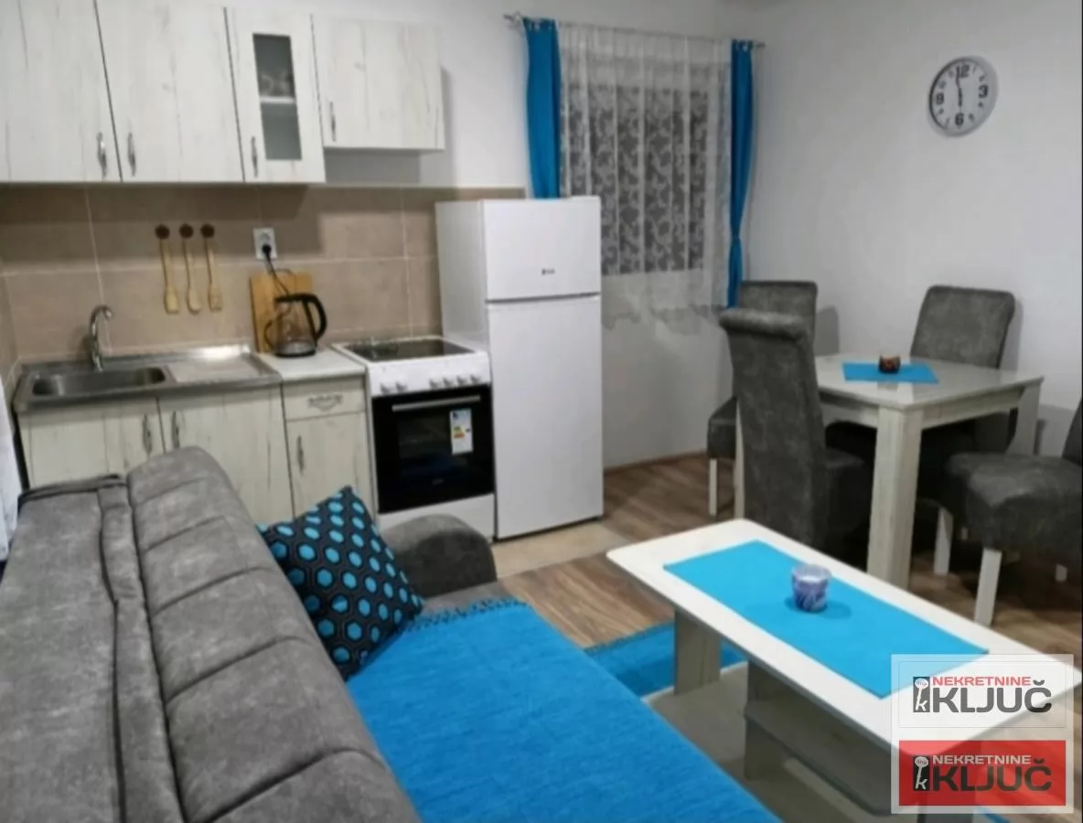 Odlican Jednoiposoban stan na Adicama 1