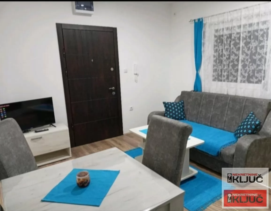 Odlican Jednoiposoban stan na Adicama 2