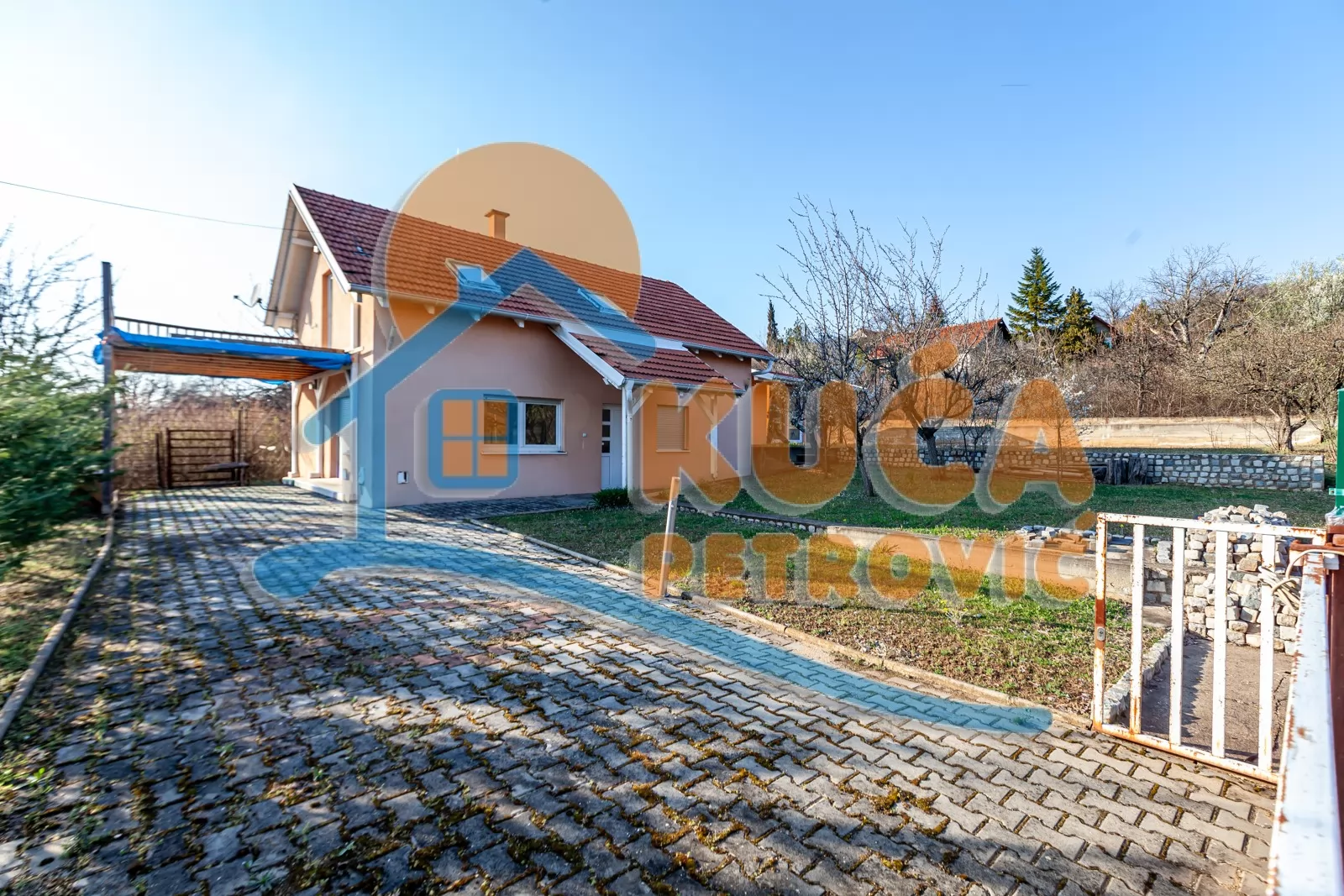 Trosobna kuća, 110 m2, Pantelej, Vinik ID: p-016030 1
