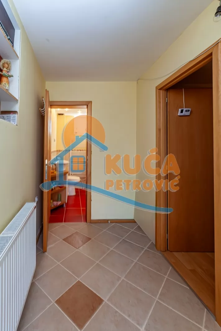 Trosobna kuća, 110 m2, Pantelej, Vinik ID: p-016030 15